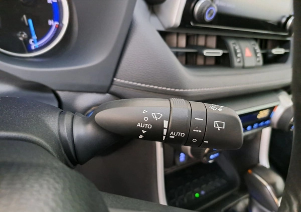 Toyota RAV4 cena 149900 przebieg: 42304, rok produkcji 2019 z Ińsko małe 466